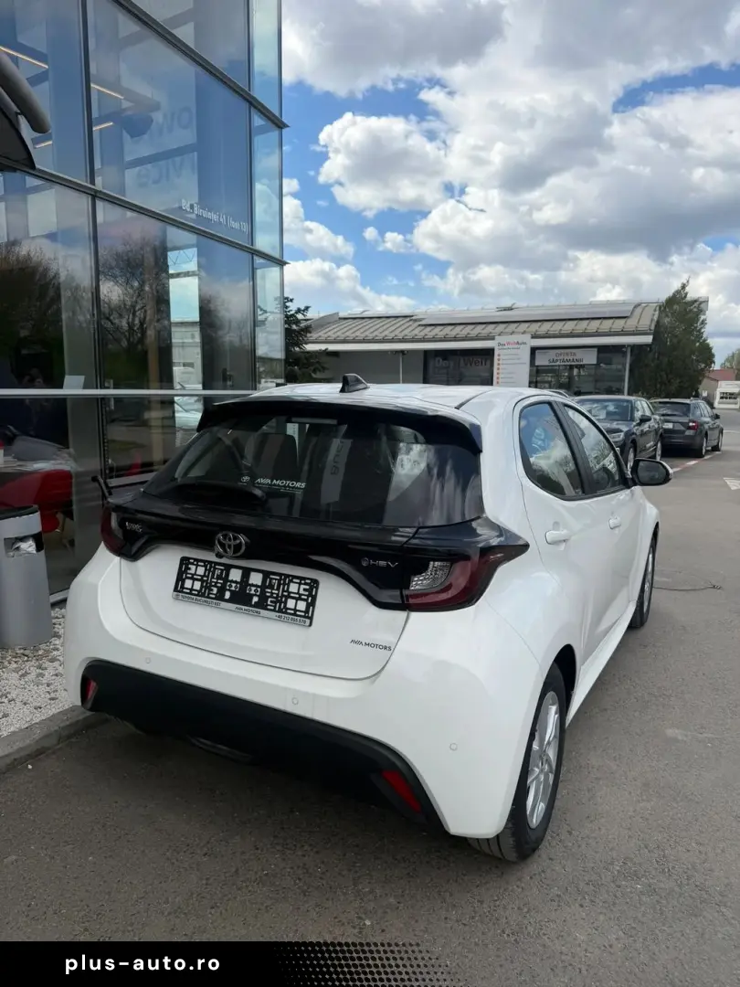 Toyota Yaris 5usi hatchback 1.5 Hybrid Active HYB Auto
