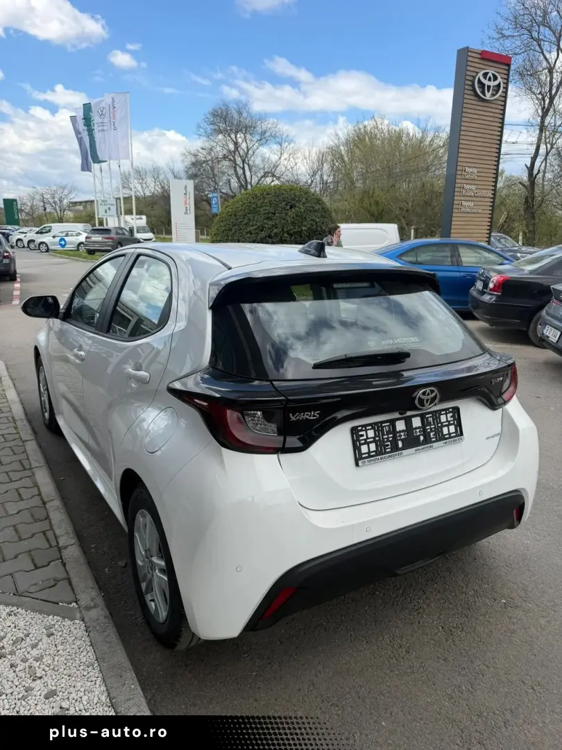 Toyota Yaris 5usi hatchback 1.5 Hybrid Active HYB Auto