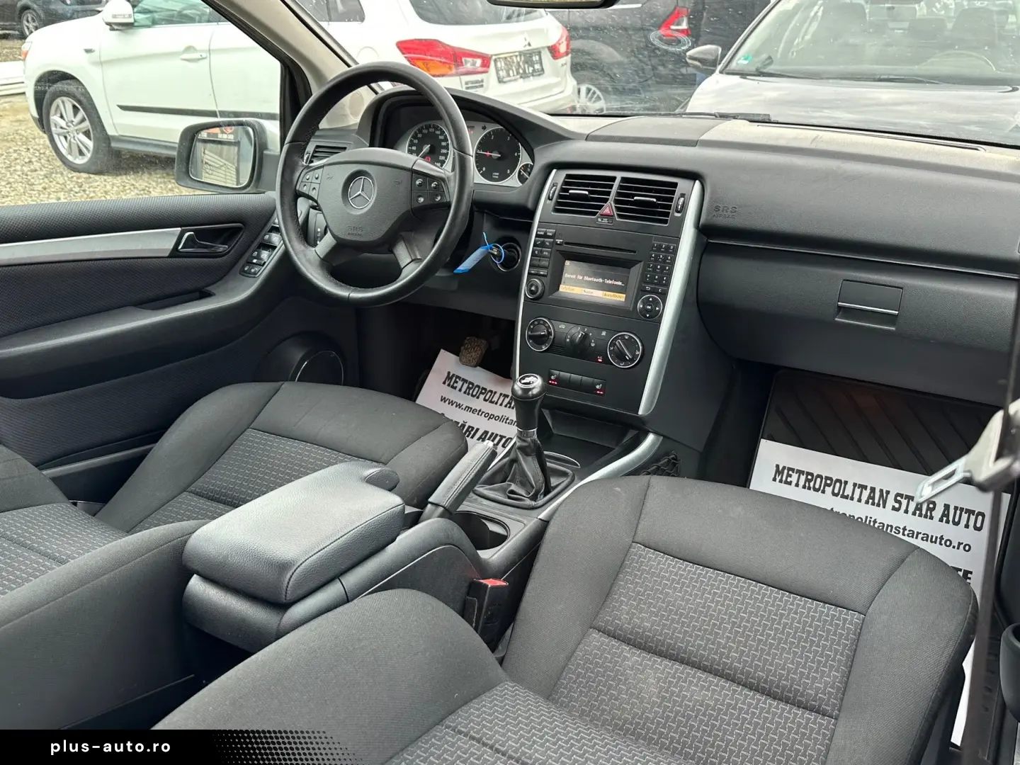 Mercedes-Benz B-180