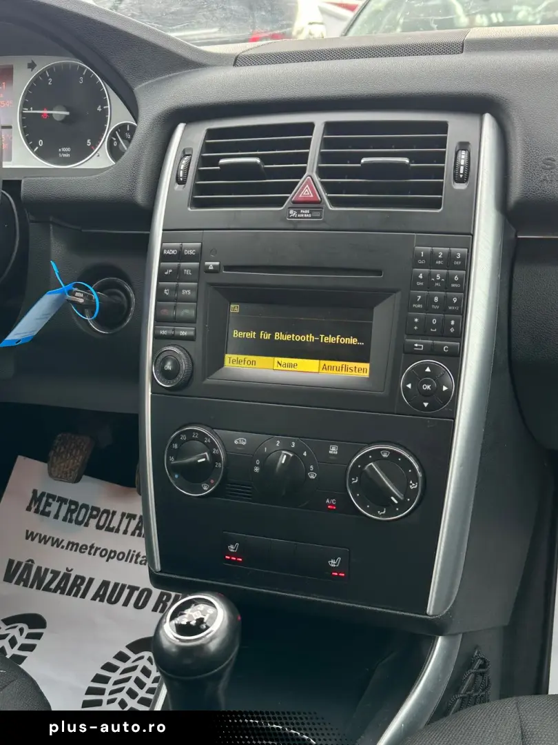 Mercedes-Benz B-180
