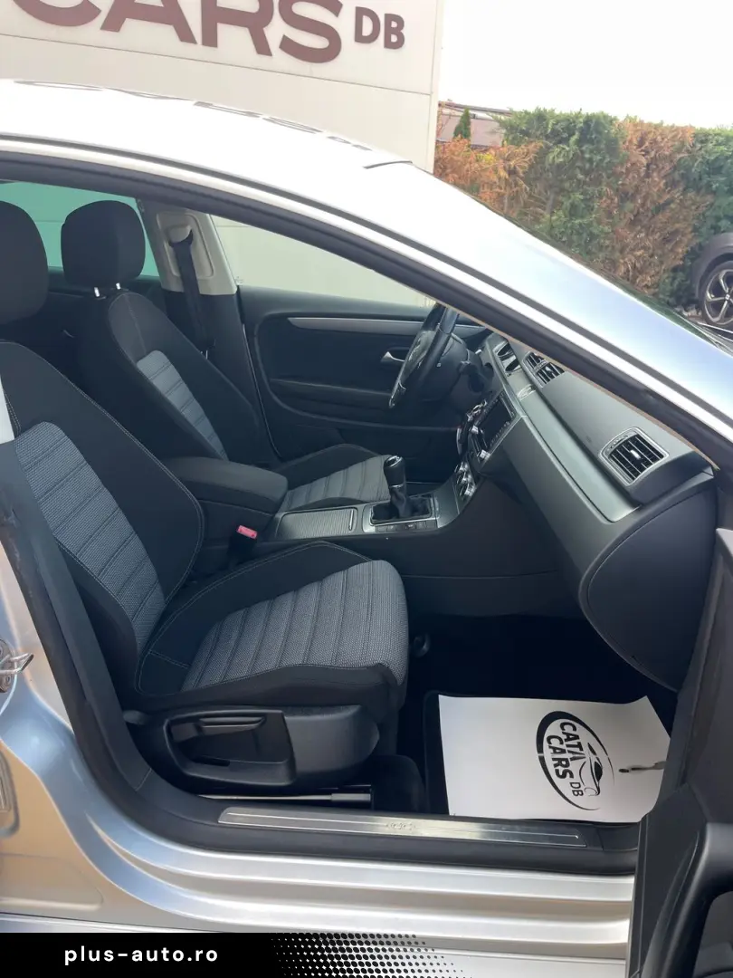 Volkswagen Passat-Cc