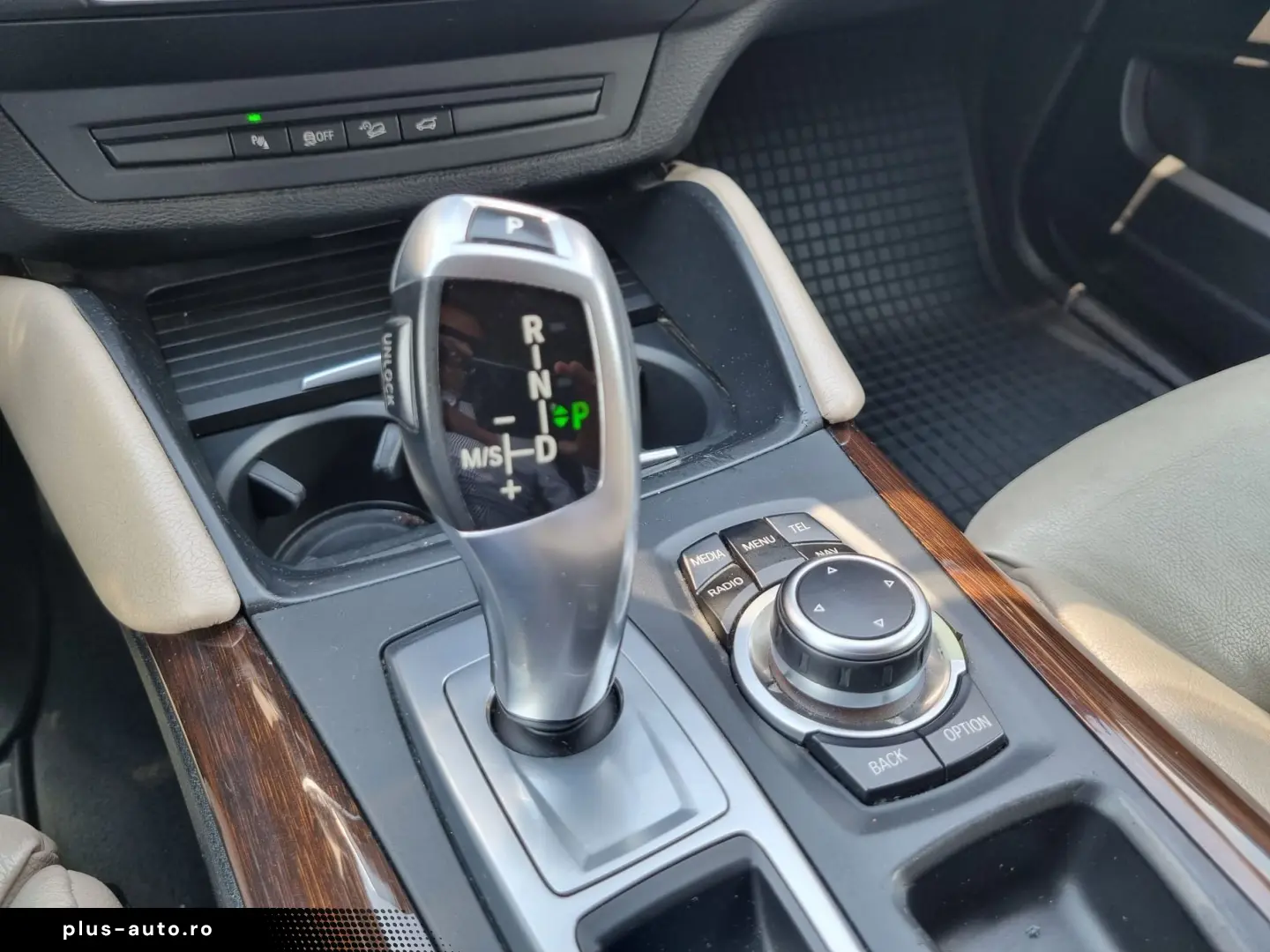 BMW X6   xDrive  30d  service la zi