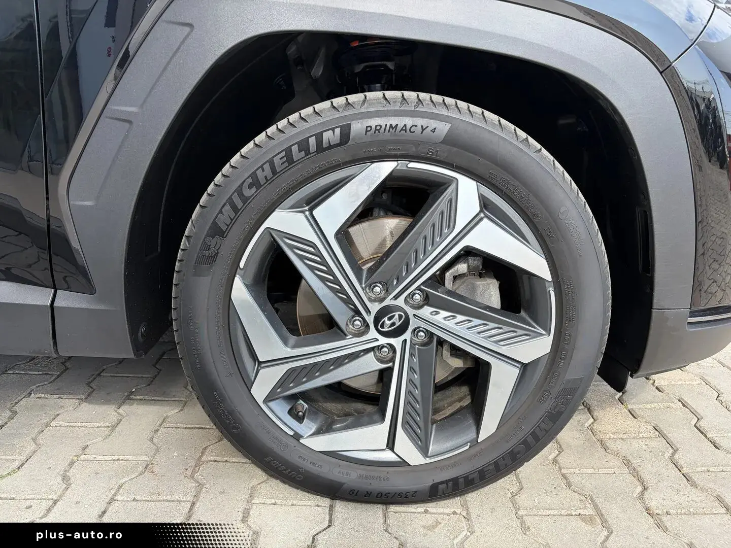 Hyundai Tucson 1.6T-GDi 230CP Hybrid 6AT 4WD
