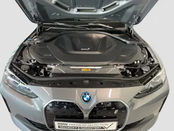 BMW i4 eDrive35 Gran Coupé AHK Harman K Kamera