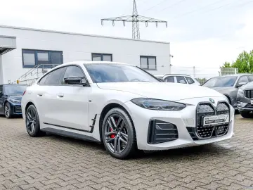 BMW i4 M50 M-Sportpaket Pro PANO ACC Laserlight HUD