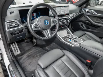 BMW i4 M50 M-Sportpaket Pro PANO ACC Laserlight HUD