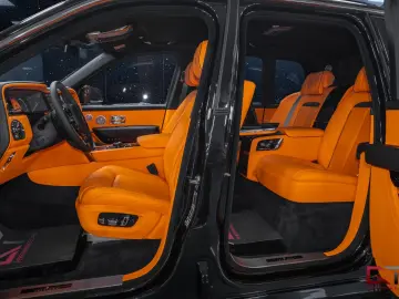Rolls-Royce Cullinan II Production26 4Seat TV