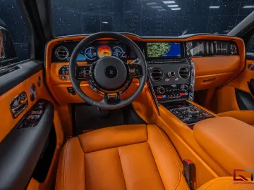Rolls-Royce Cullinan II Production26 4Seat TV