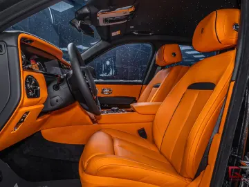 Rolls-Royce Cullinan II Production26 4Seat TV