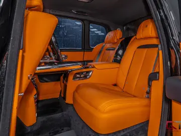 Rolls-Royce Cullinan II Production26 4Seat TV
