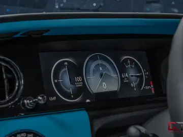 Rolls-Royce Cullinan II Production26 4Seat TV