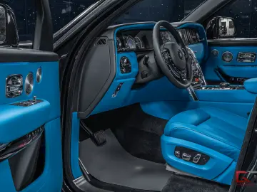 Rolls-Royce Cullinan II Production26 4Seat TV
