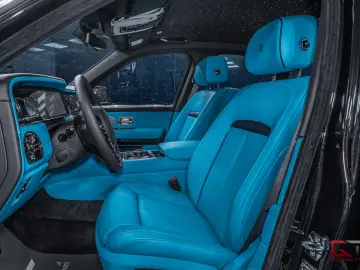 Rolls-Royce Cullinan II Production26 4Seat TV