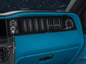 Rolls-Royce Cullinan II Production26 4Seat TV