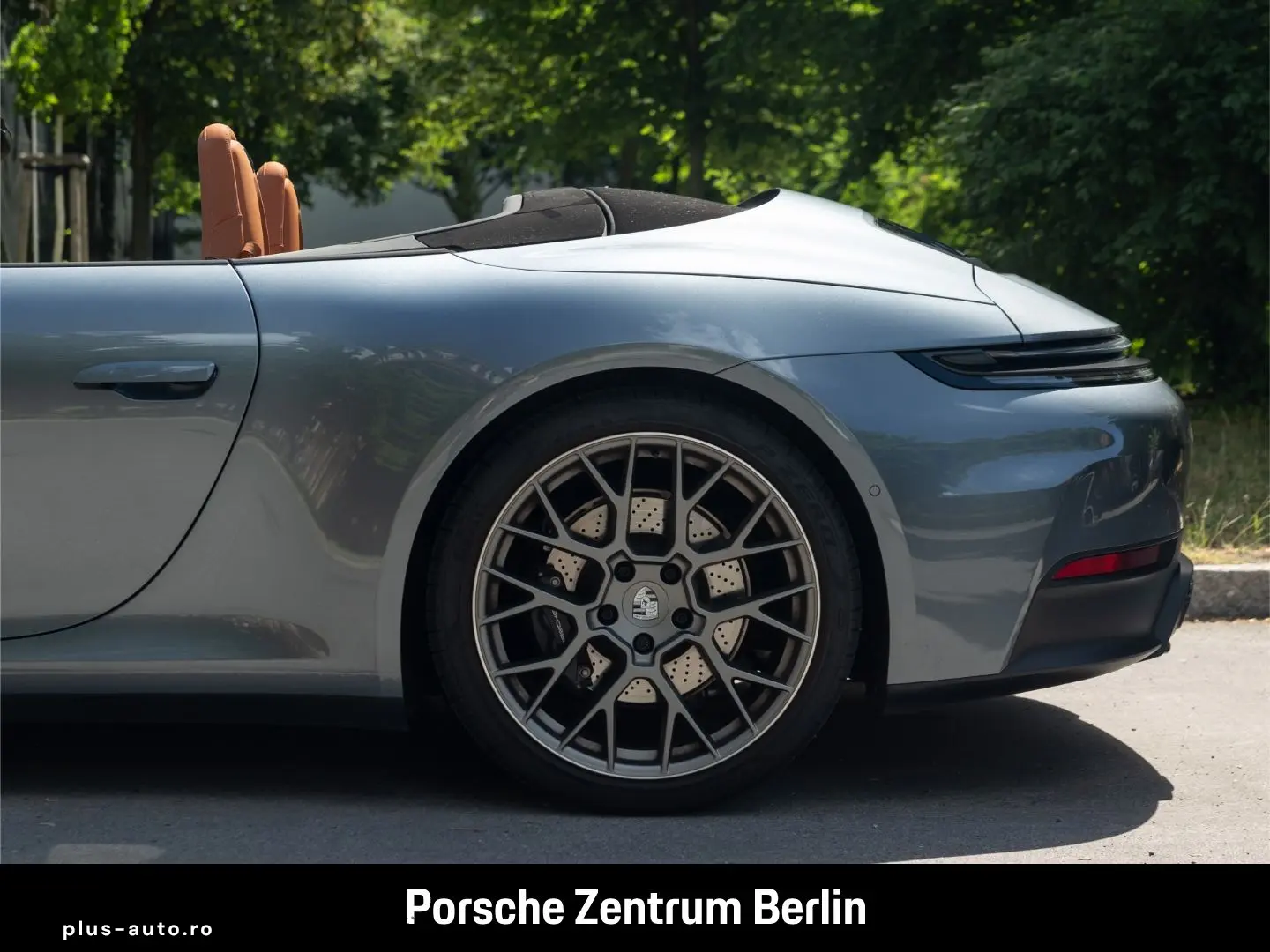 PORSCHE 992 911 Carrera Cabriolet LiftsystemVA Clubleder