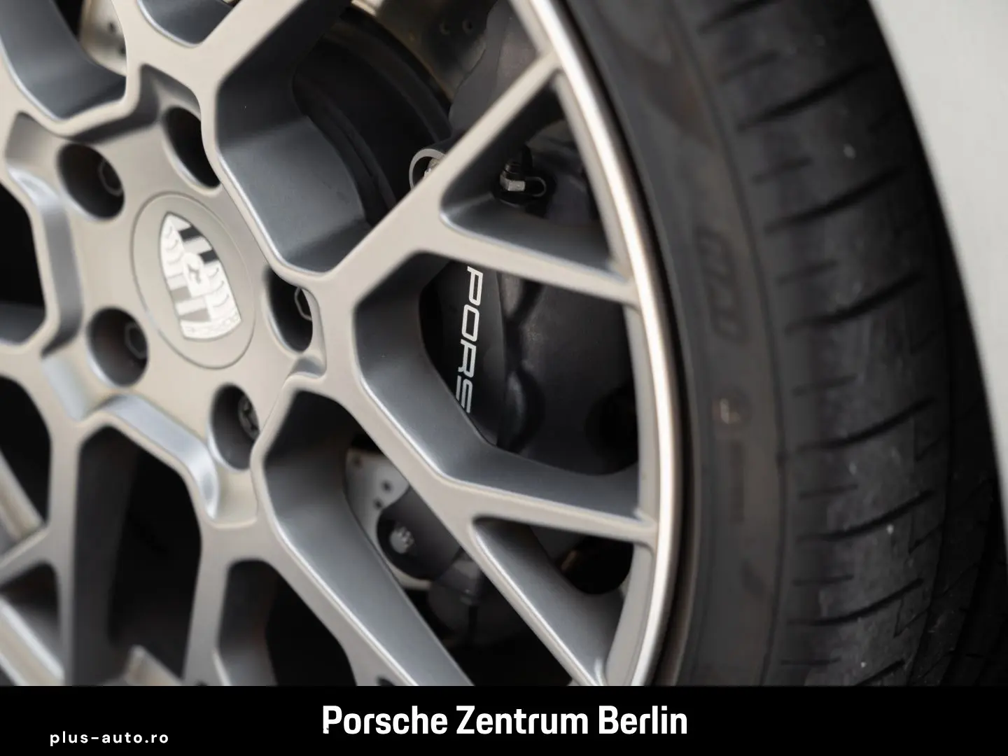 PORSCHE 992 911 Carrera Cabriolet LiftsystemVA Clubleder