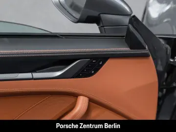 PORSCHE 992 911 Carrera Cabriolet LiftsystemVA Clubleder