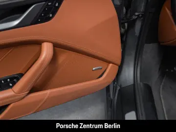 PORSCHE 992 911 Carrera Cabriolet LiftsystemVA Clubleder