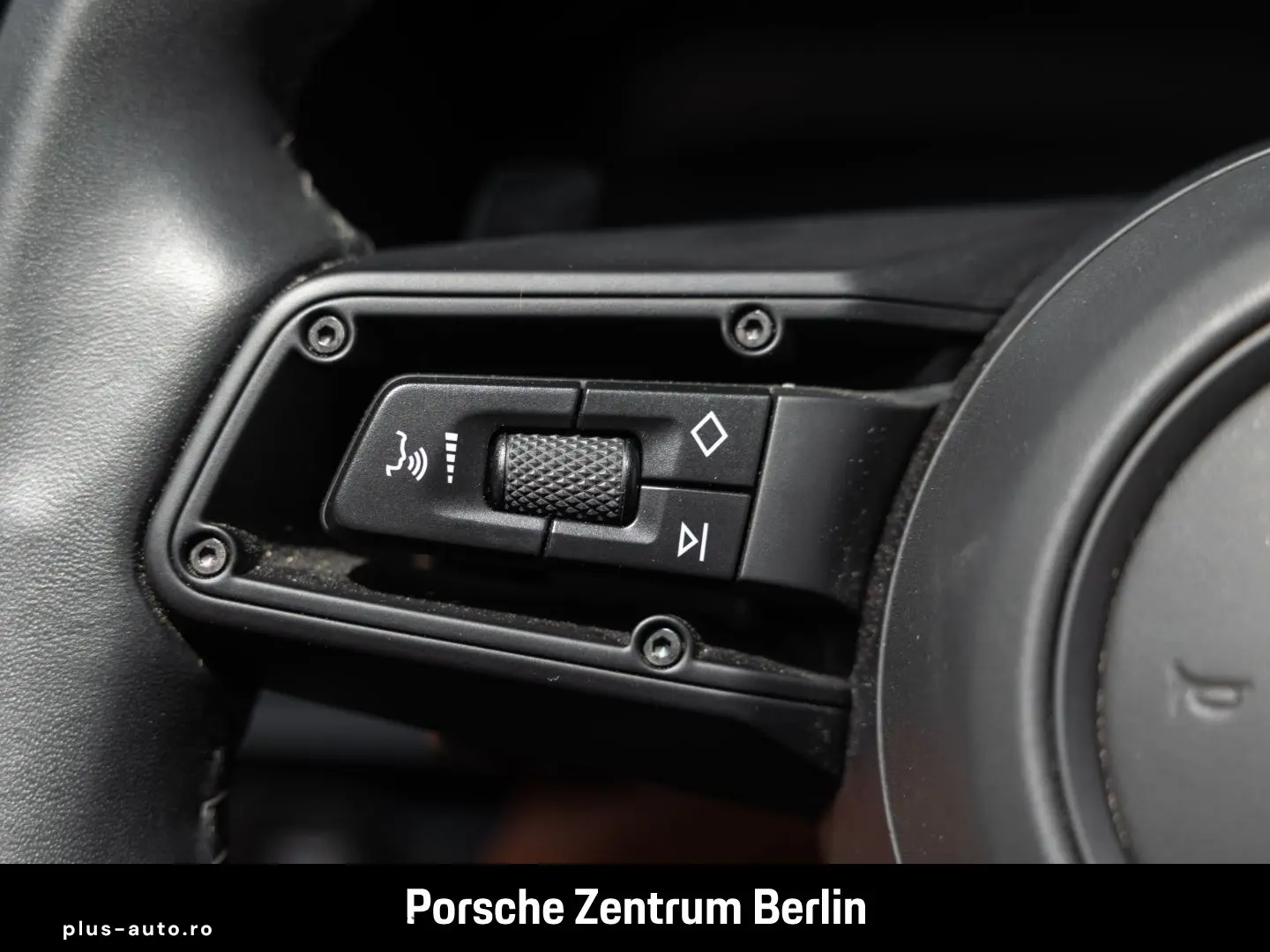 PORSCHE 992 911 Carrera Cabriolet LiftsystemVA Clubleder