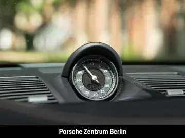 PORSCHE 992 911 Carrera Cabriolet LiftsystemVA Clubleder