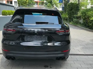 PORSCHE Cayenne Platinum Edition Luftfe AHK ALU22  Pano