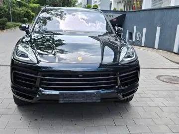 PORSCHE Cayenne Platinum Edition Luftfe AHK ALU22  Pano