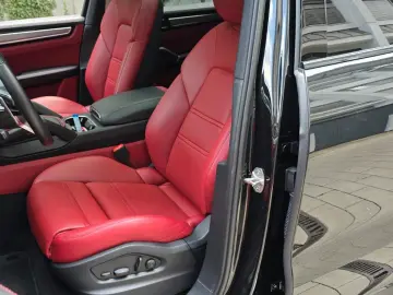 PORSCHE Cayenne Platinum Edition Luftfe AHK ALU22  Pano