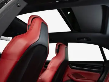 PORSCHE Macan 4 LUFT MATRIX HUD PANO BOSE VENT GARANTIE