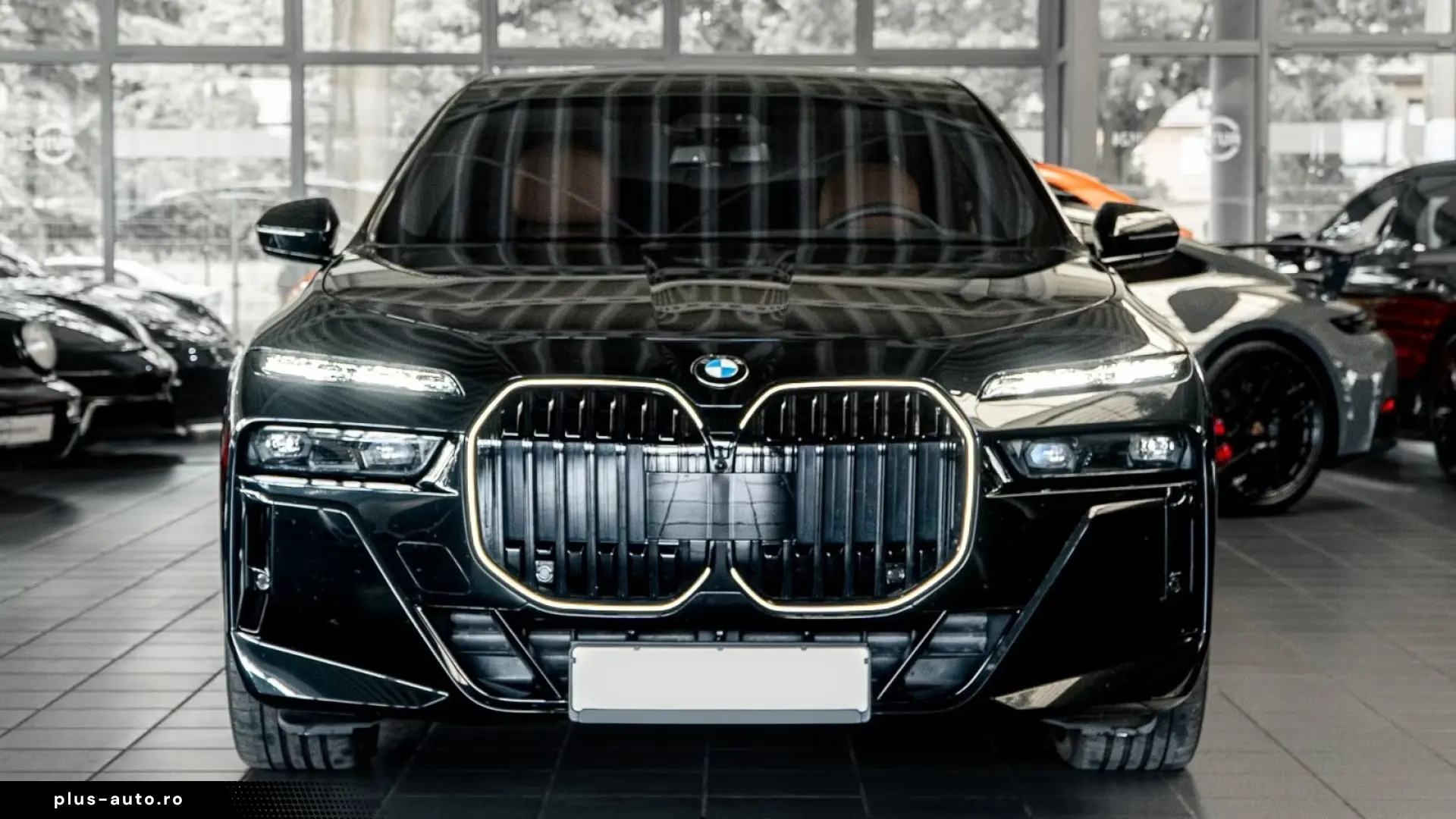 BMW 740d M TV Sky-Lounge B&W Crystal   Finanțare Leasing