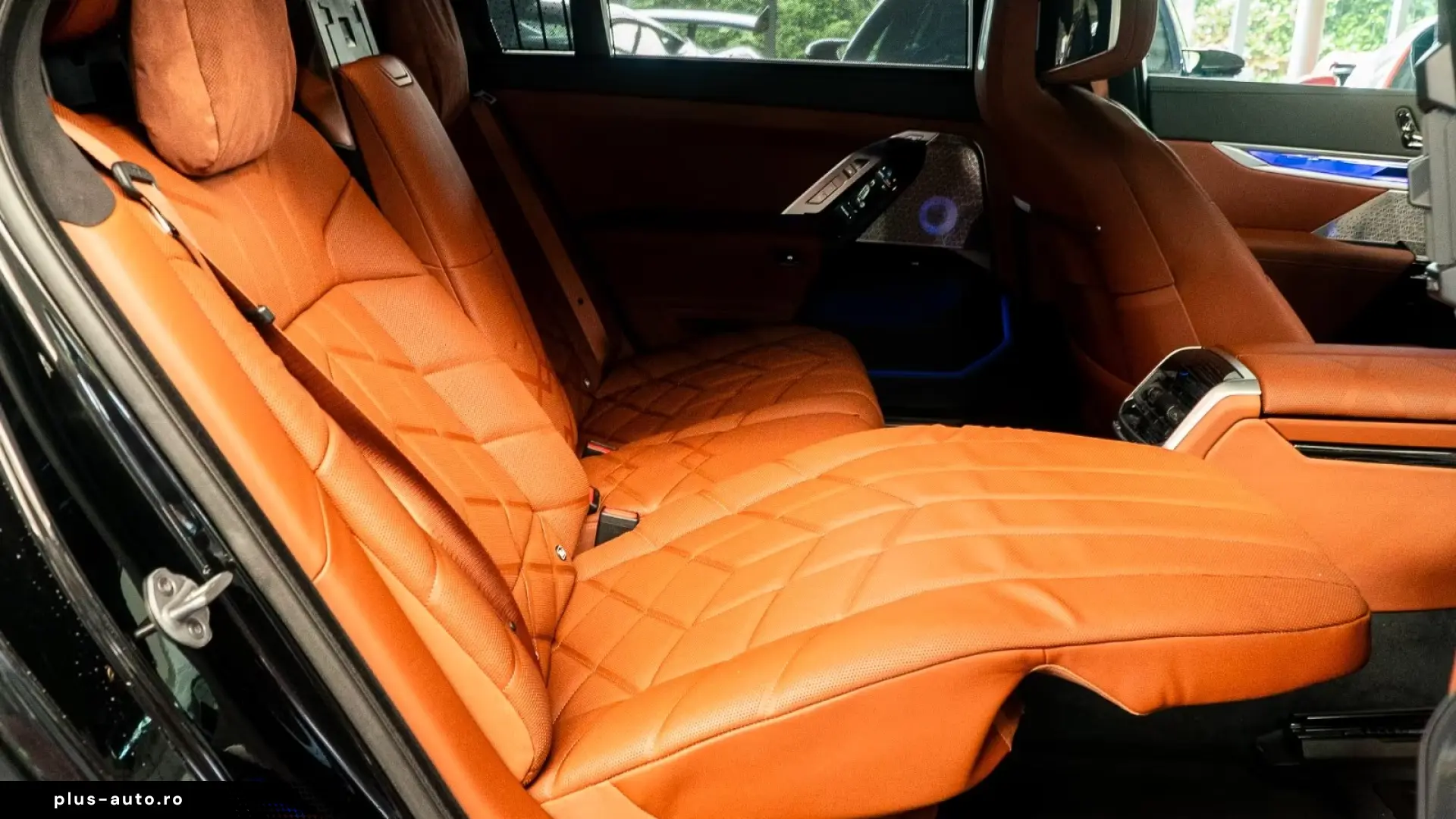 BMW 740d M TV Sky-Lounge B&W Crystal   Finanțare Leasing