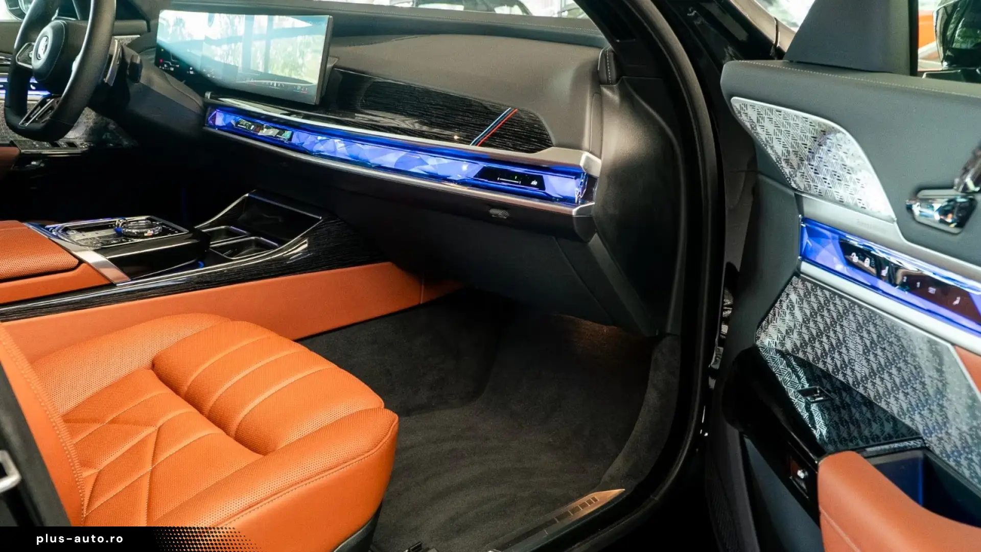 BMW 740d M TV Sky-Lounge B&W Crystal   Finanțare Leasing