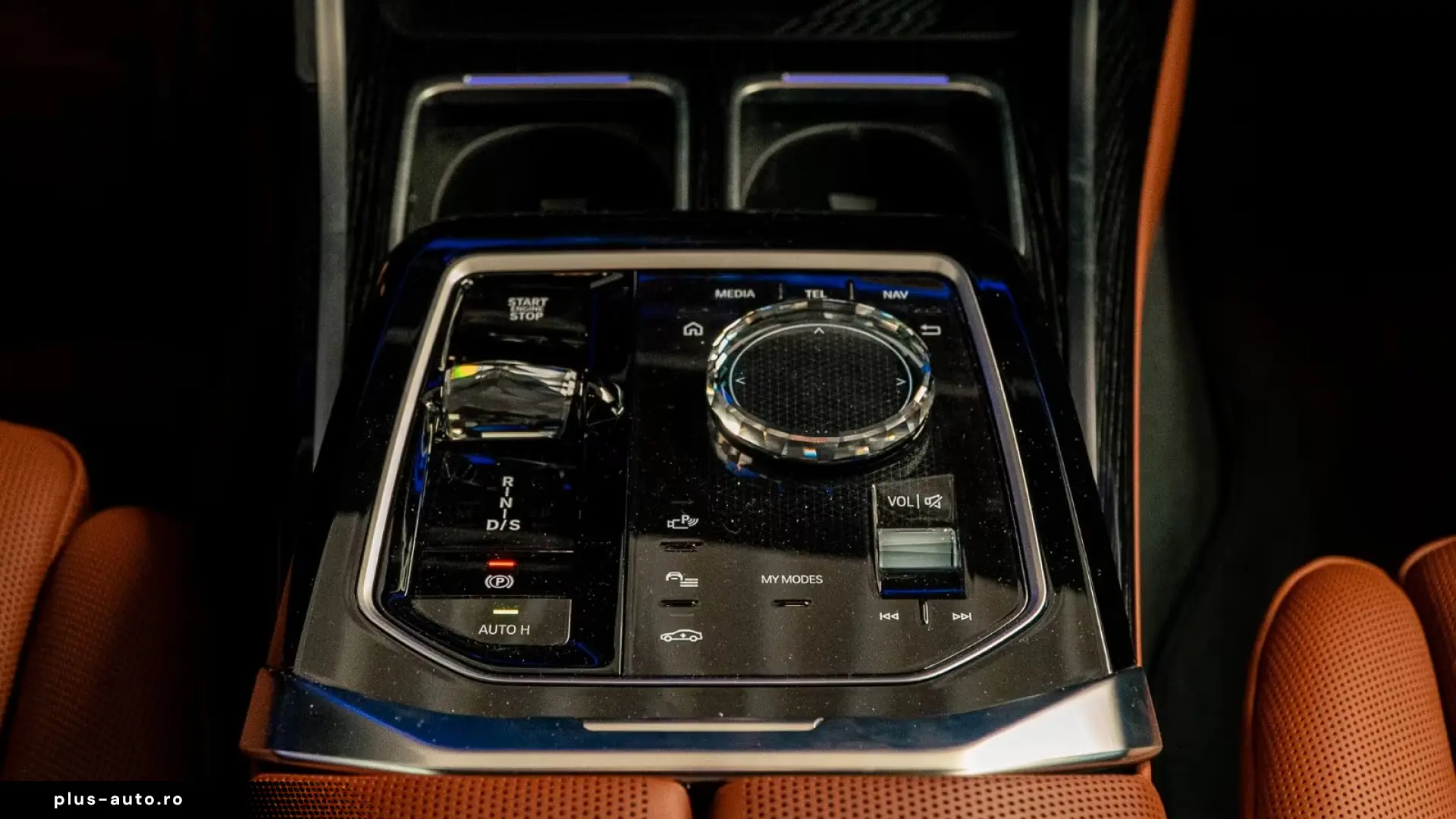 BMW 740d M TV Sky-Lounge B&W Crystal   Finanțare Leasing