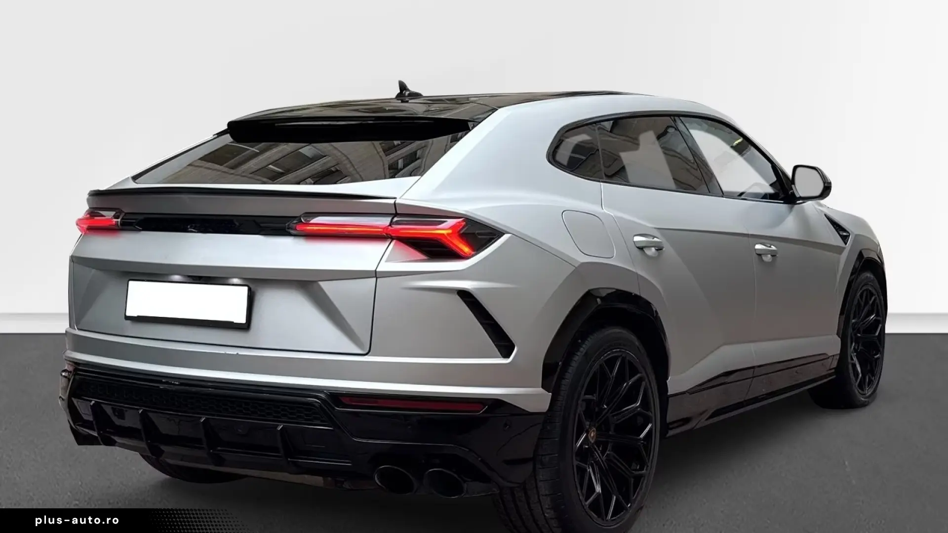 Lamborghini URUS 4.0 V8   Finanțare Leasing