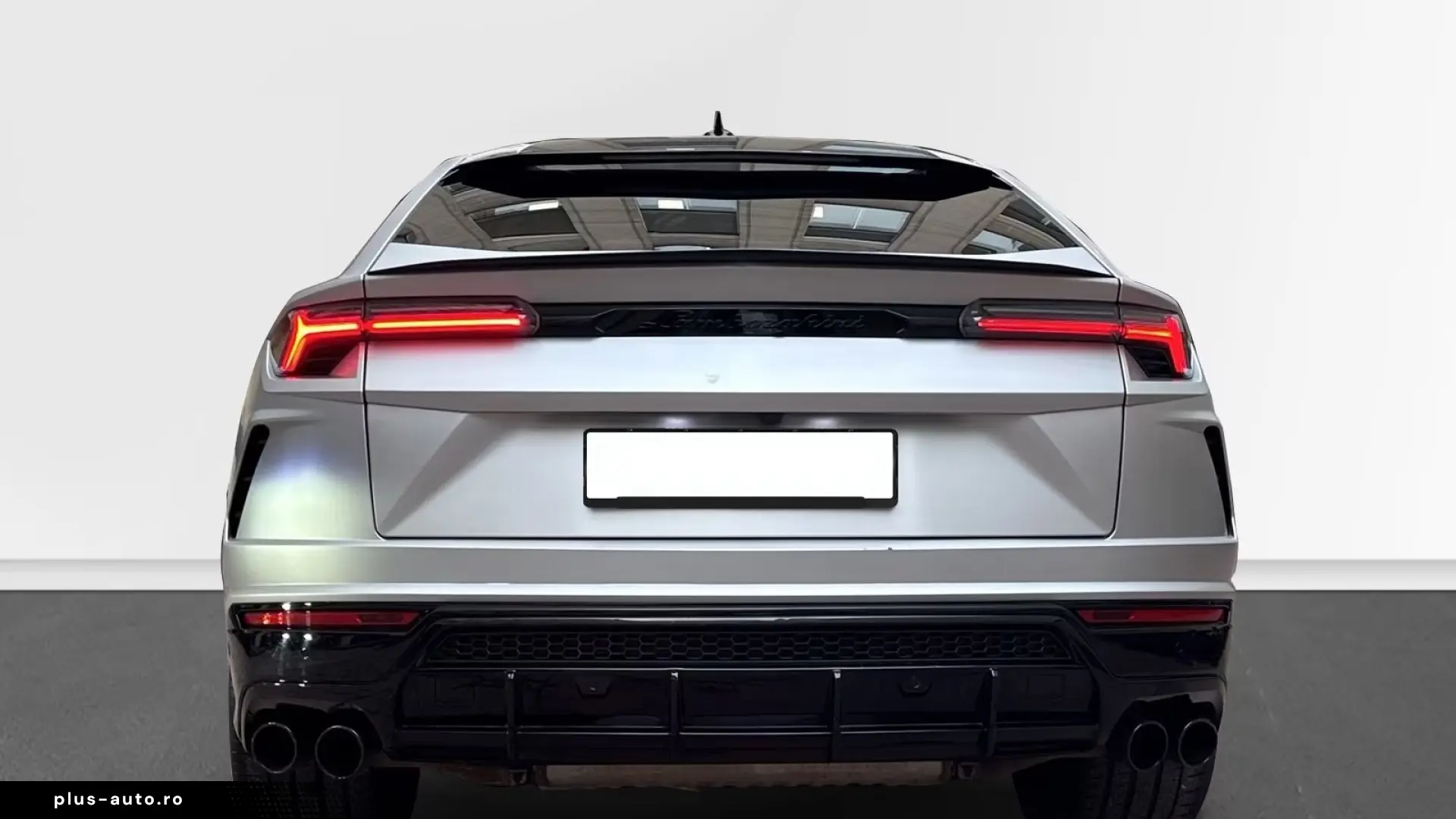 Lamborghini URUS 4.0 V8   Finanțare Leasing