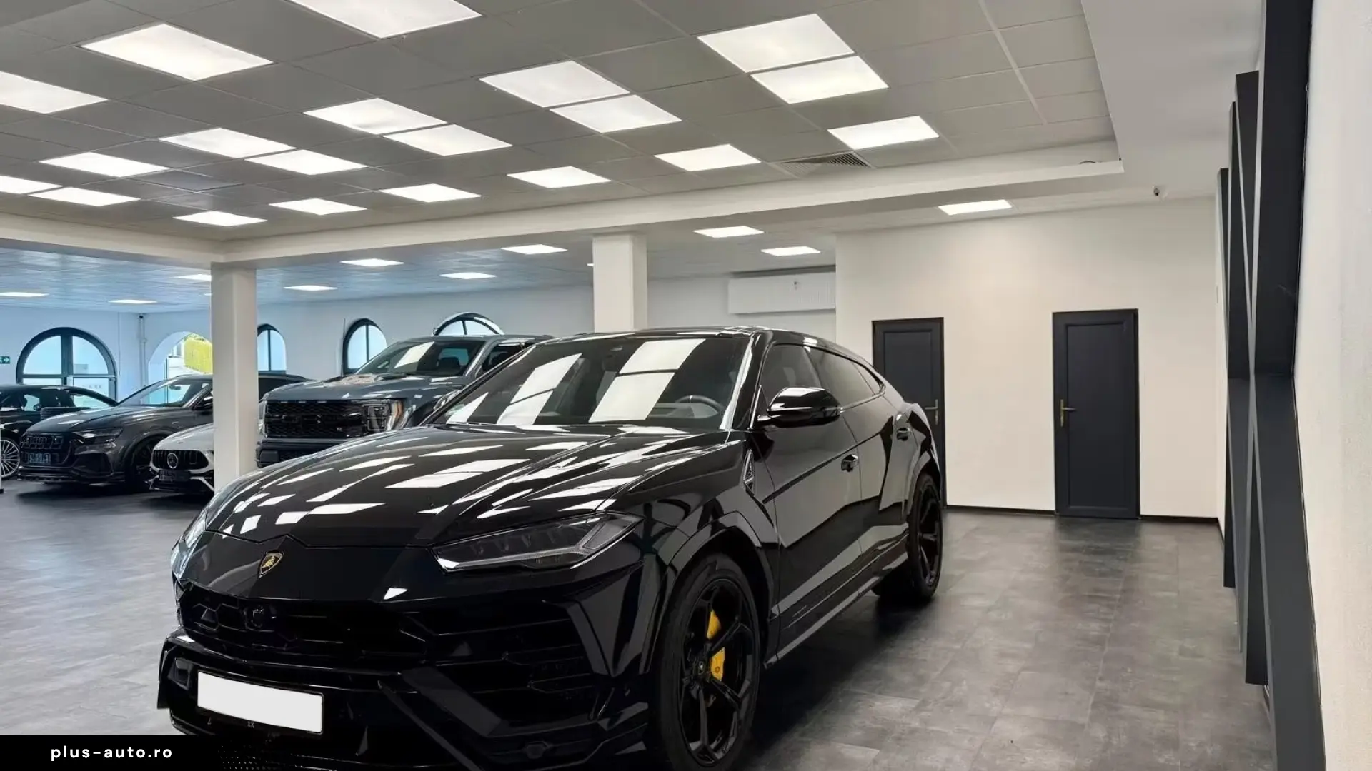 Lamborghini URUS 4.0 V8 B&O 22”   Finanțare Leasing
