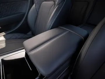 BENTLEY Continental GT Azure V8