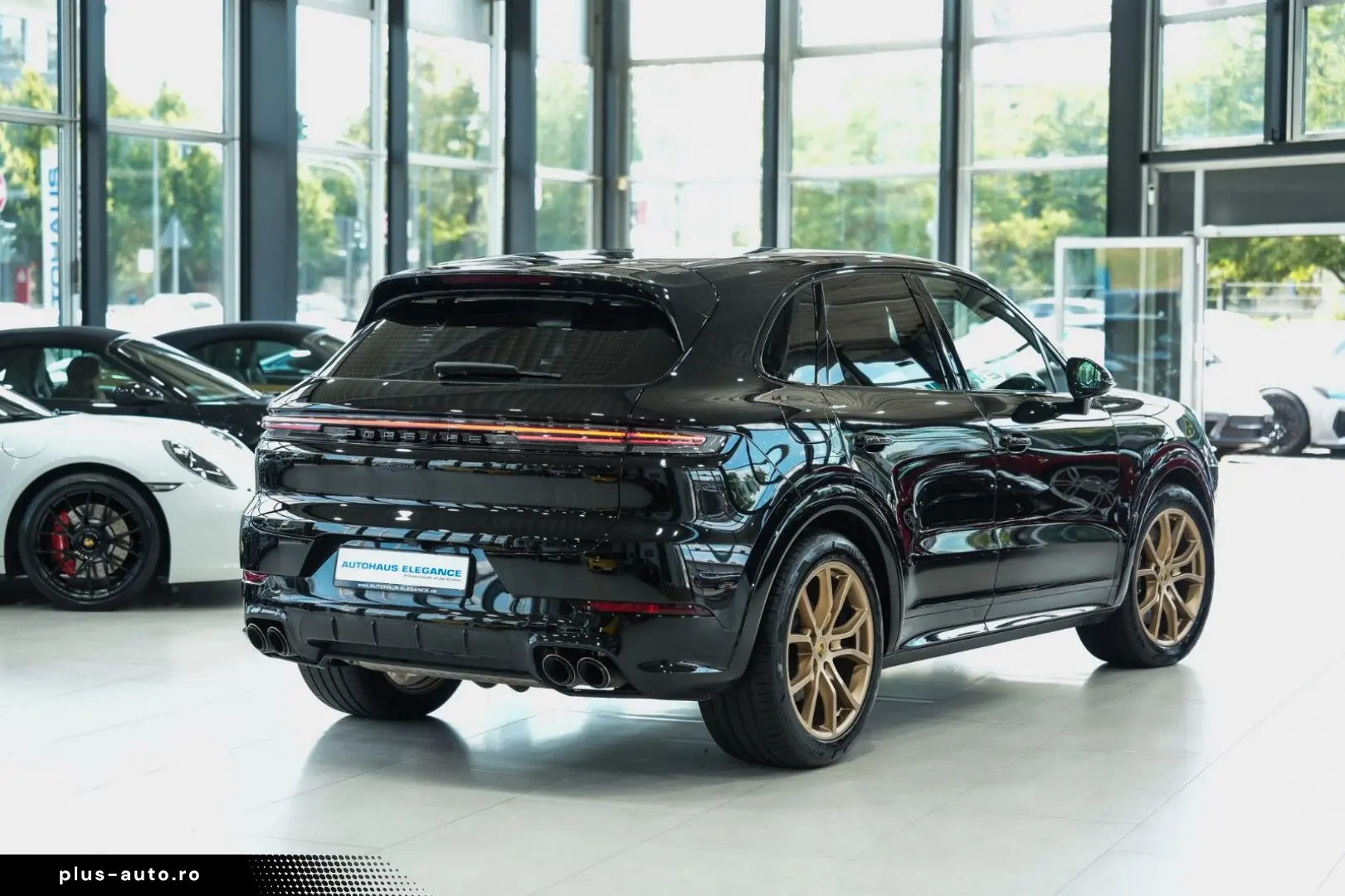 PORSCHE Cayenne S SPORT-CHRONO SPORT-ABGAS 18-WEGE BOSE