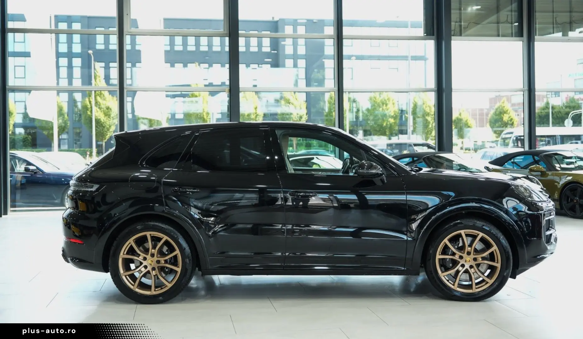 PORSCHE Cayenne S SPORT-CHRONO SPORT-ABGAS 18-WEGE BOSE