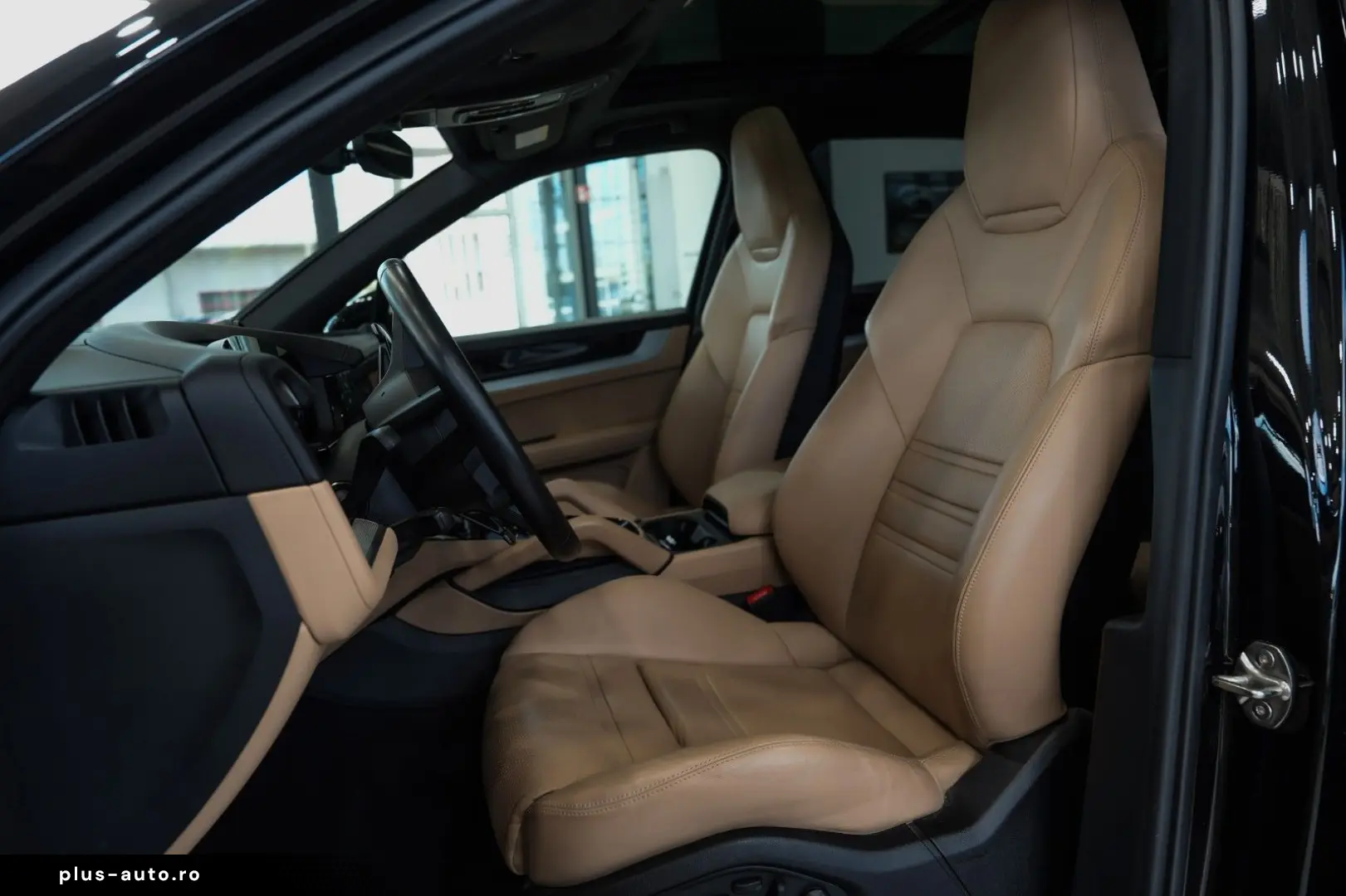 PORSCHE Cayenne S SPORT-CHRONO SPORT-ABGAS 18-WEGE BOSE