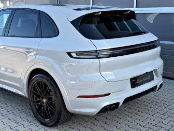 PORSCHE Cayenne Panorama SportPak Appr Kreide 14Wege 21