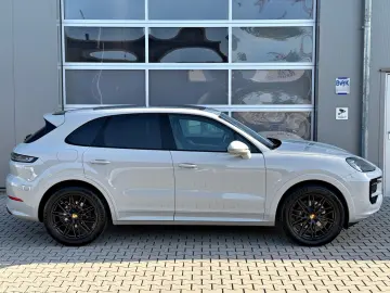 PORSCHE Cayenne Panorama SportPak Appr Kreide 14Wege 21