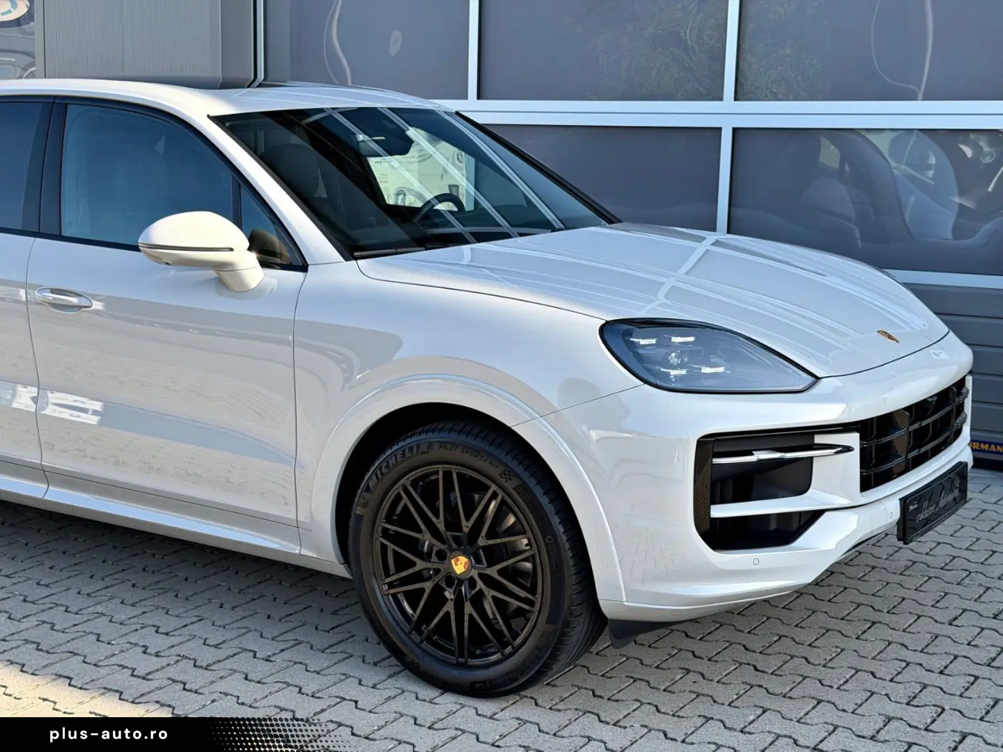 PORSCHE Cayenne Panorama SportPak Appr Kreide 14Wege 21