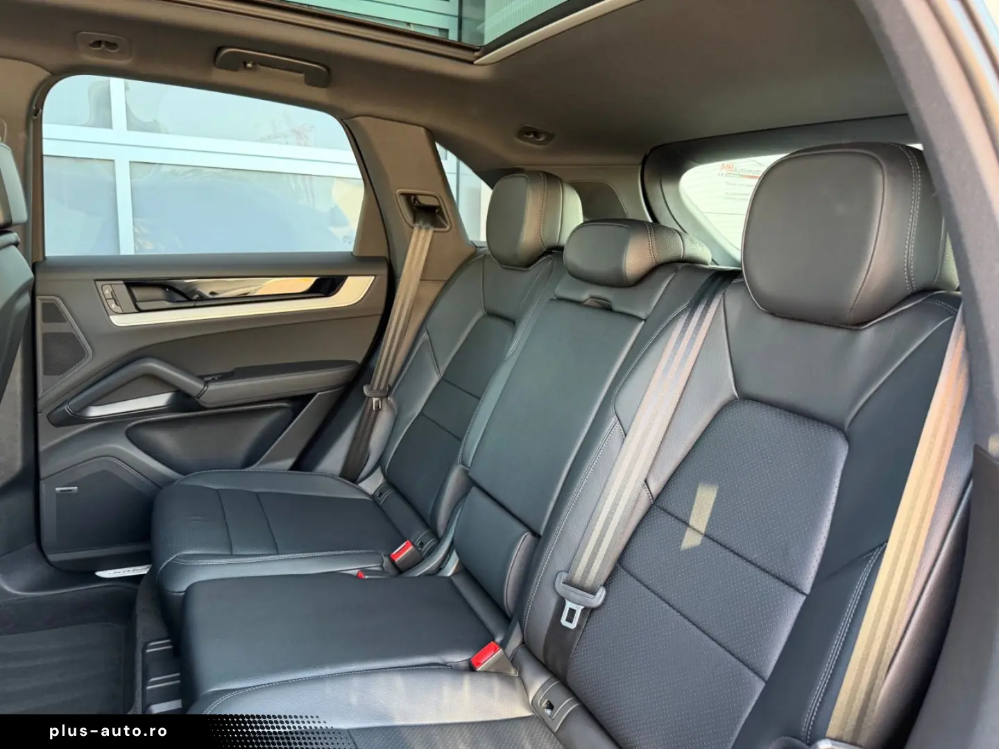 PORSCHE Cayenne Panorama SportPak Appr Kreide 14Wege 21
