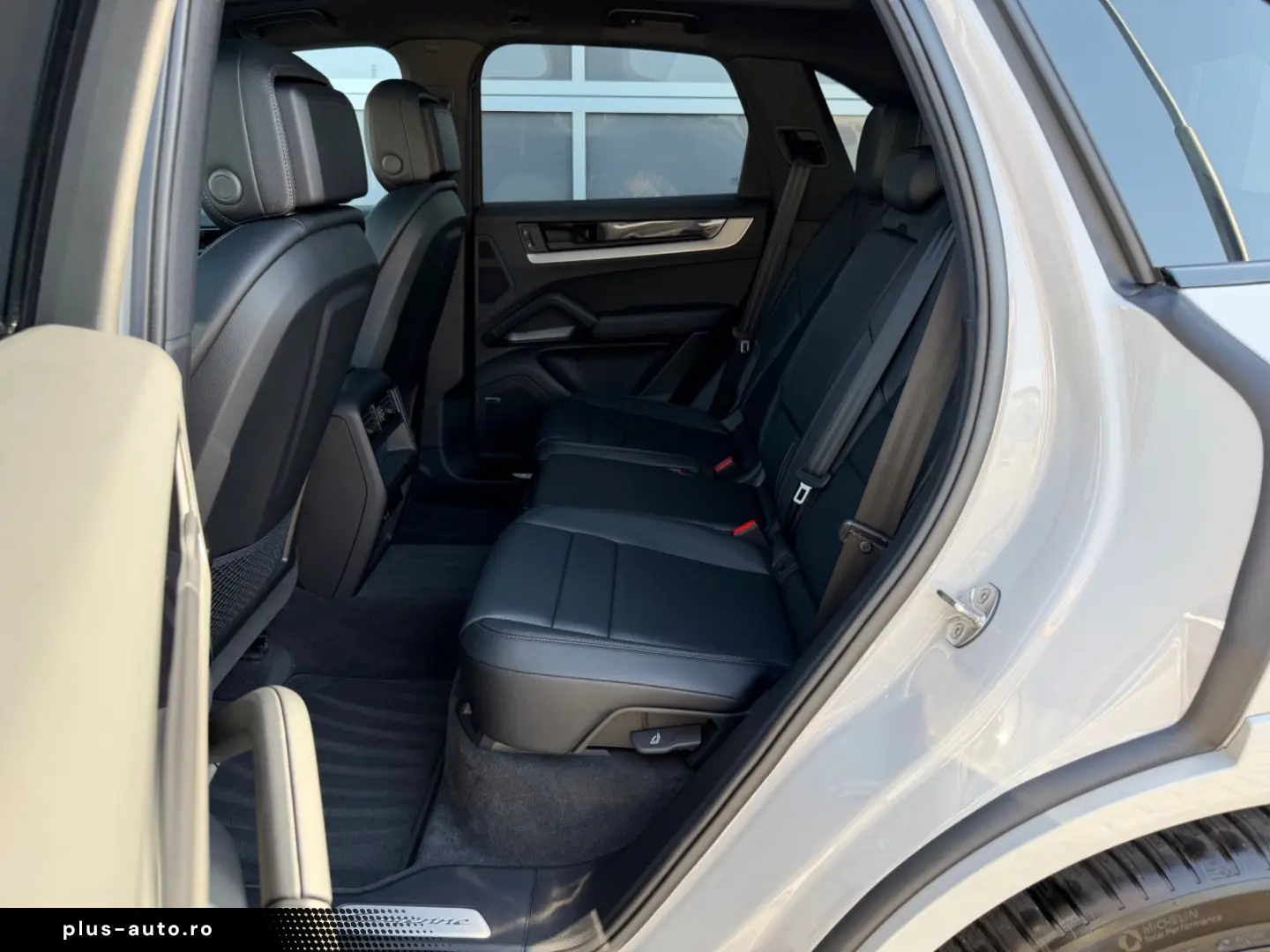 PORSCHE Cayenne Panorama SportPak Appr Kreide 14Wege 21