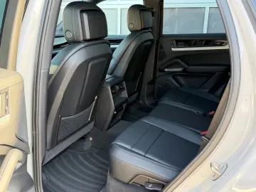 PORSCHE Cayenne Panorama SportPak Appr Kreide 14Wege 21