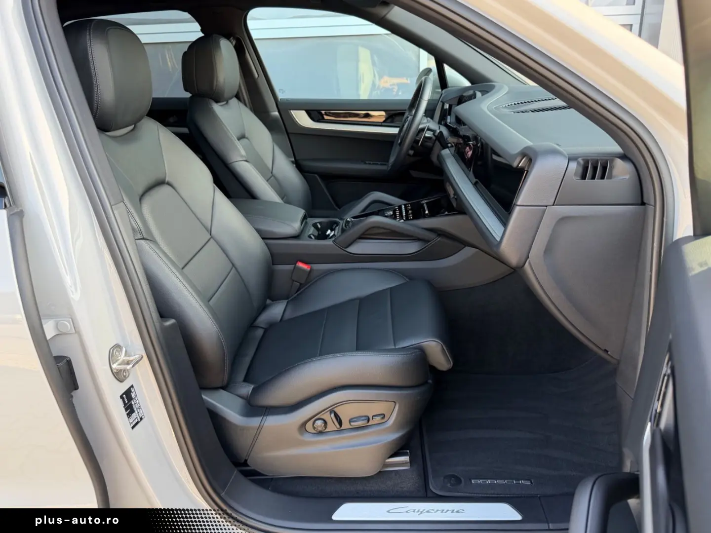 PORSCHE Cayenne Panorama SportPak Appr Kreide 14Wege 21