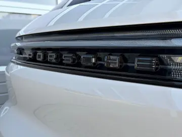 PORSCHE Cayenne Panorama SportPak Appr Kreide 14Wege 21