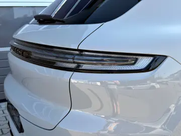 PORSCHE Cayenne Panorama SportPak Appr Kreide 14Wege 21