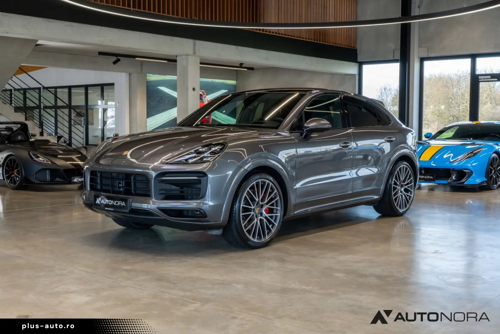PORSCHE Cayenne Coupé GTS Luftfederung Head-Up InnoDrive