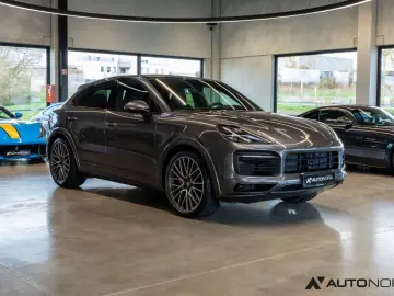 PORSCHE Cayenne Coupé GTS Luftfederung Head-Up InnoDrive